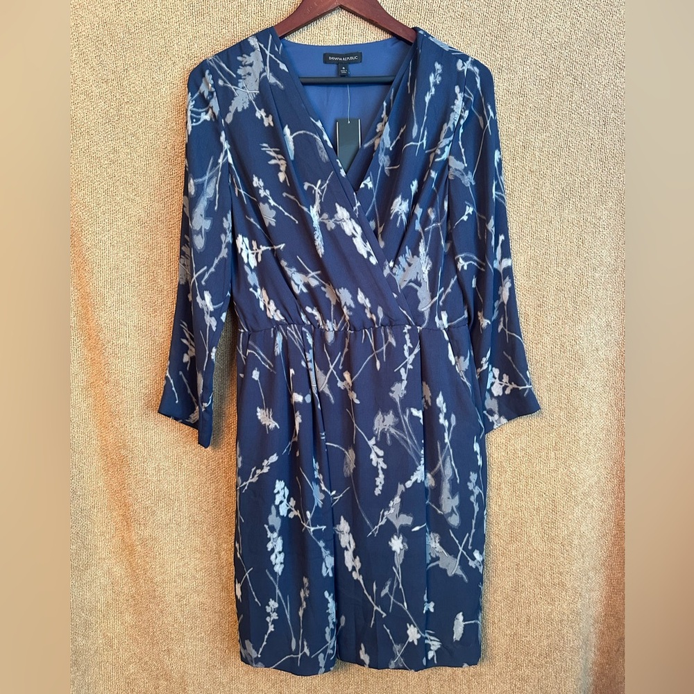 Banana Republic Longsleeve Water Color Print Faux Wrap Dress size 8